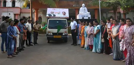 महासमुंद में कलेक्टर ने सुपोषण रथ को दिखाई हरी झंडी collector mahsamund