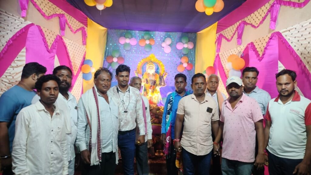 बसना: विश्वकर्मा जयंती(3) का जमडी में भव्य आयोजन किया गया। विश्वकर्मा jamdi 1