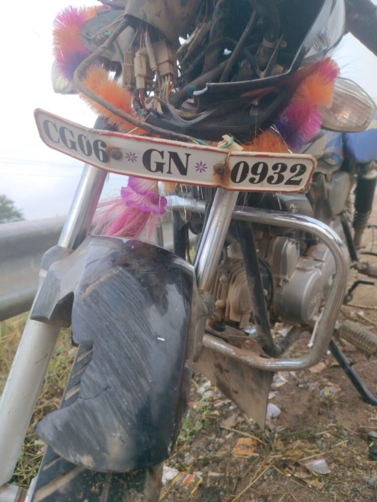 बकरी Bike acci basna