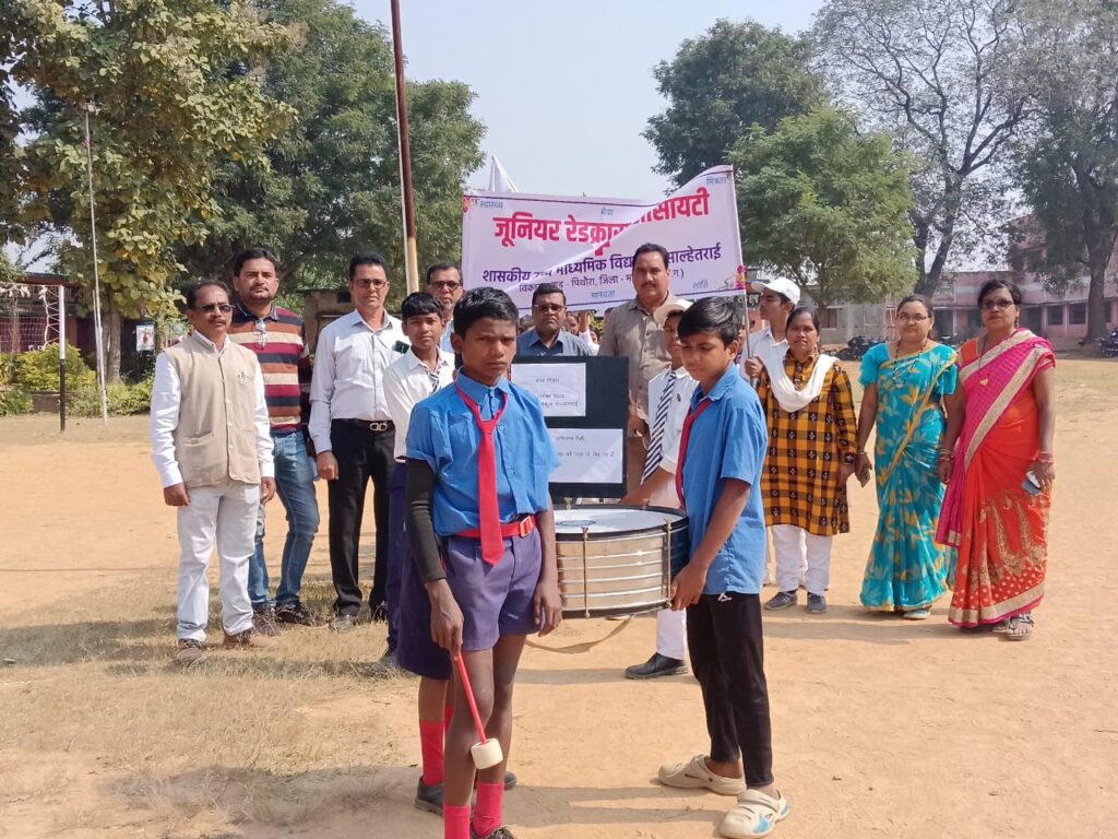 शासकीय हाई स्कूल साल्हेतराई में बाल दिवस पर नशा मुक्ति रैली और विविध कार्यक्रमों का आयोजन Salhetarai school image