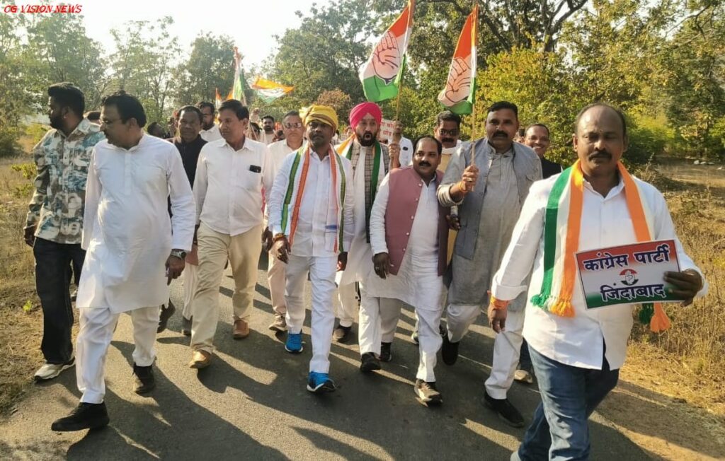 बसना: ‘मनरेगा बचाओ संग्राम’ पदयात्रा बना जनआंदोलन – मोक्ष कुमार प्रधान। मनरेगा Mok te 111