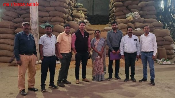 सरायपाली: अवैध धान भंडारण पर बड़ी कार्रवाई, 27,200 बोरे धान जब्त अवैध धान Saraiapali dhan11