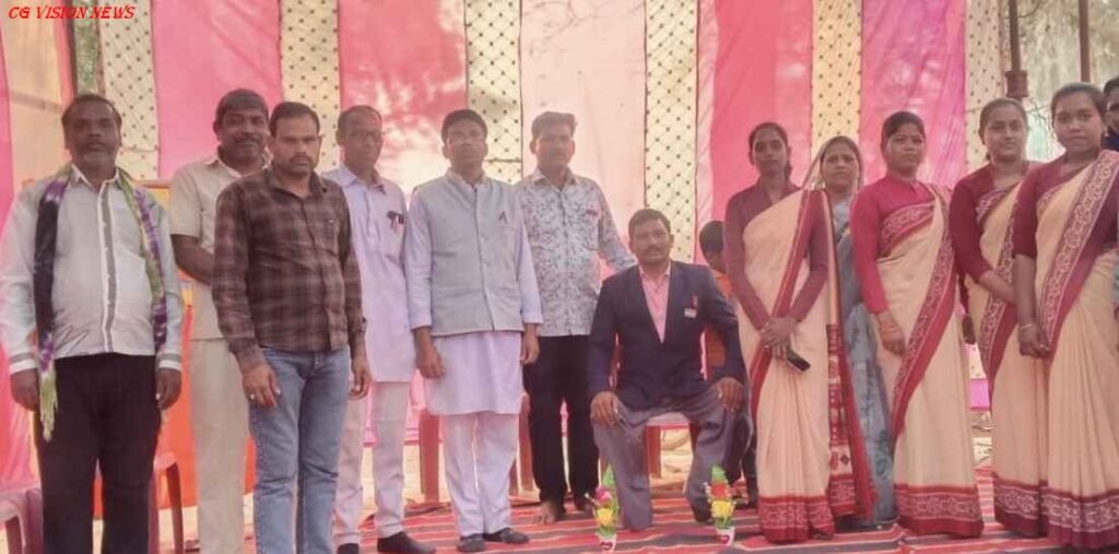 बसना: 77वें गणतंत्र दिवस के उपलक्ष्य में सरस्वती शिशु मंदिर बड़ेटेमरी में रंगारंग सांस्कृतिक कार्यक्रम संपन्न। गणतंत्र Temri 1