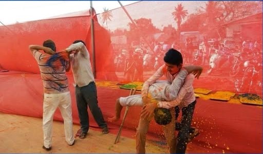 होली 2026: 3 फरवरी को होगा होलिका दहन, 4 फरवरी को खेली जाएगी होली। होली holi image