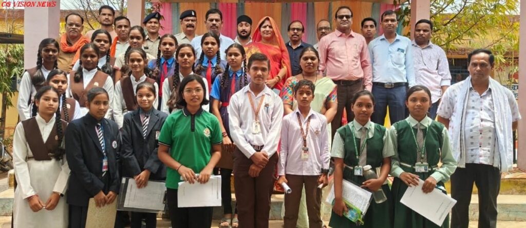 प्रयास मॉडल टेस्ट परीक्षा आयोजित