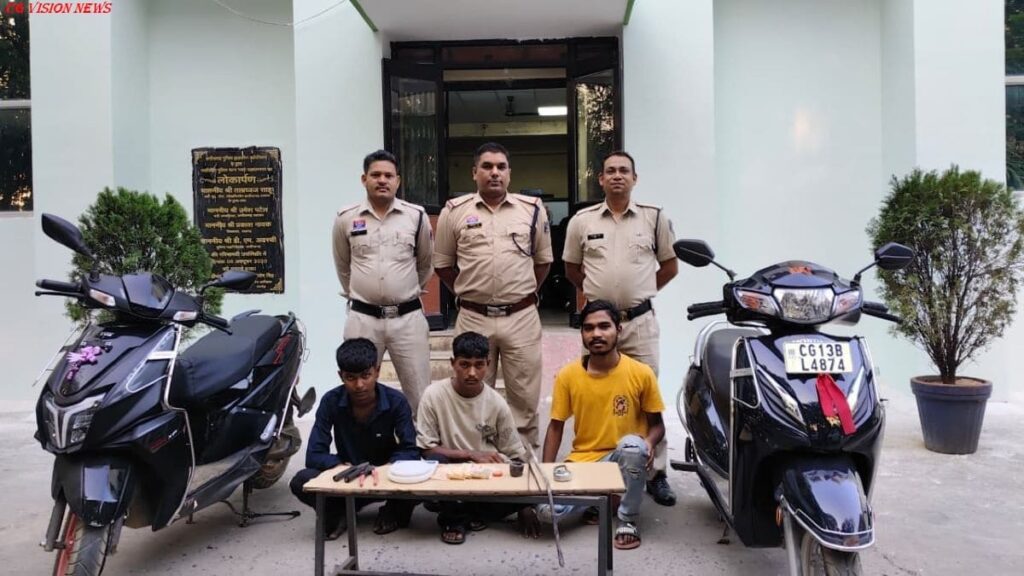 चोरी शातिर चोर गिरफ्तार
