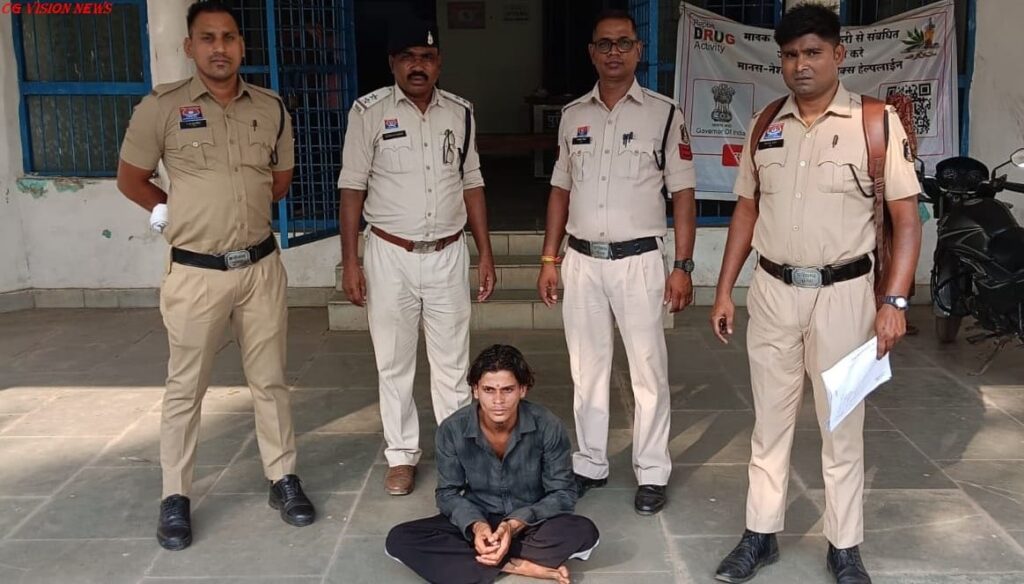तलवार समेत आरोपी को दबोचा