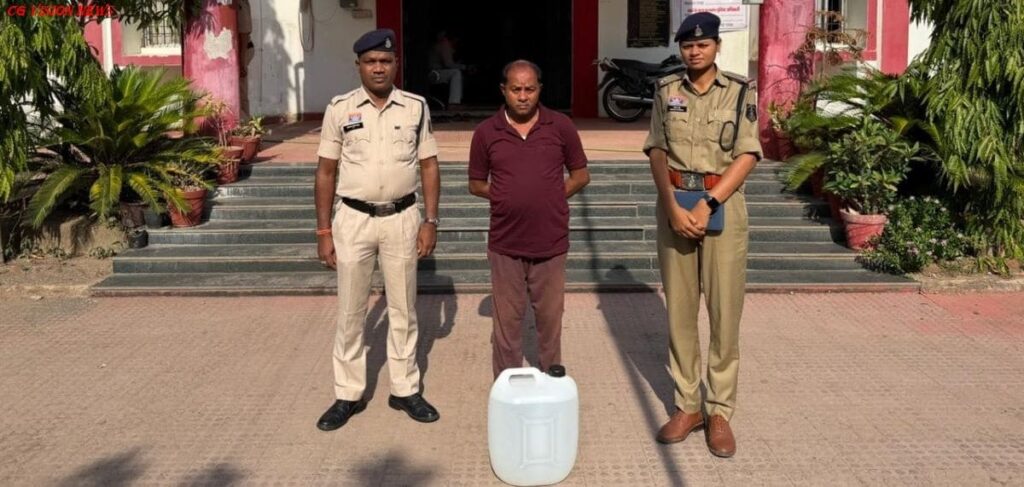 महुआ शराब जब्त