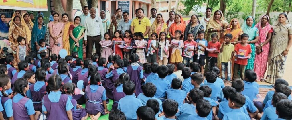 खुटेरी शाला में प्रवेश उत्सव