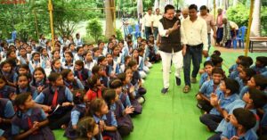 कूड़ेकेल स्कूल साइकिल वितरण