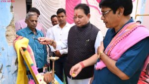 कूड़ेकेल स्कूल साइकिल वितरण