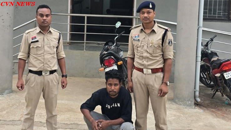 सरायपाली: चाकू लहराकर दहशत फैलाने वाला युवक गिरफ्तार, आर्म्स एक्ट के तहत भेजा गया जेल। चाकू सरायपाली