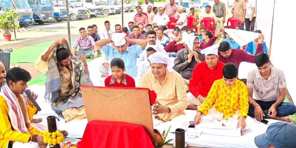 महासमुंद पुलिस शस्त्र पूजन